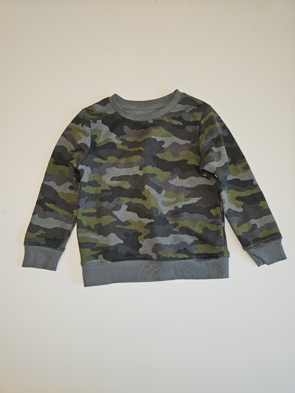 EUC | 4T | Cat & Jack | Camo Fleece Sweatshirt Pullover Crewneck